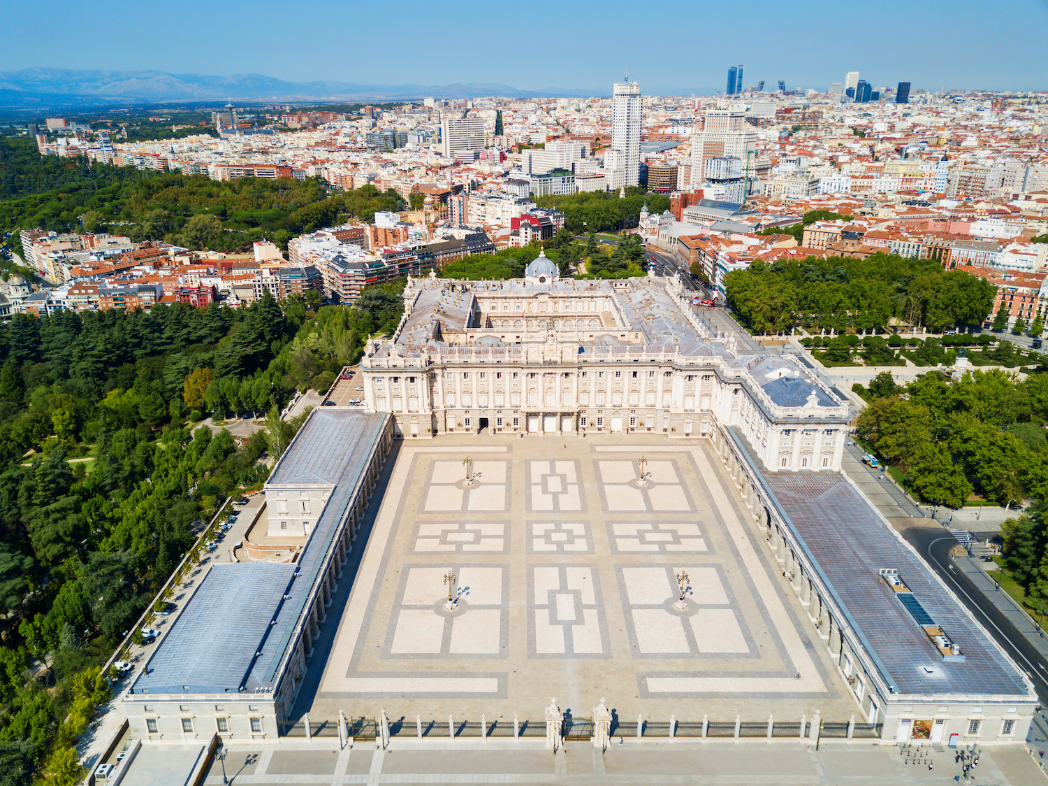 Экскурсия в Королевский Дворец в Мадриде